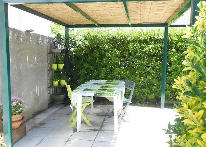 Grau Du Roi Avec Jardin Apartamento