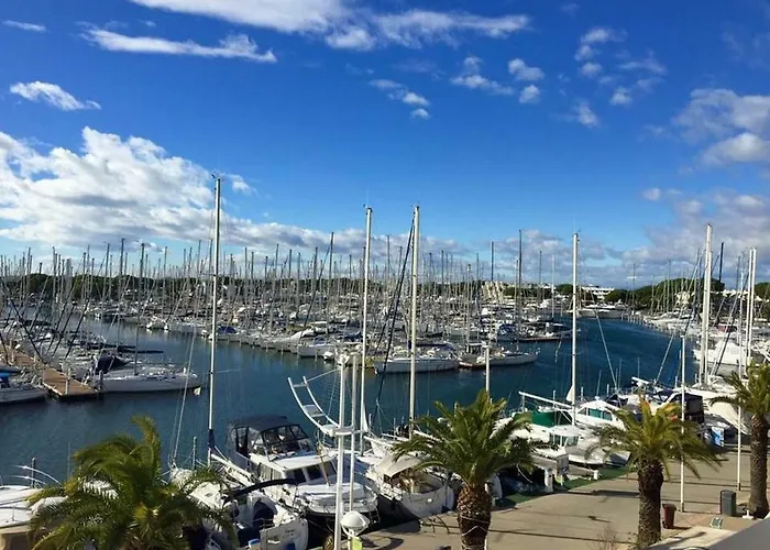 Grau Du Roi Avec Jardin