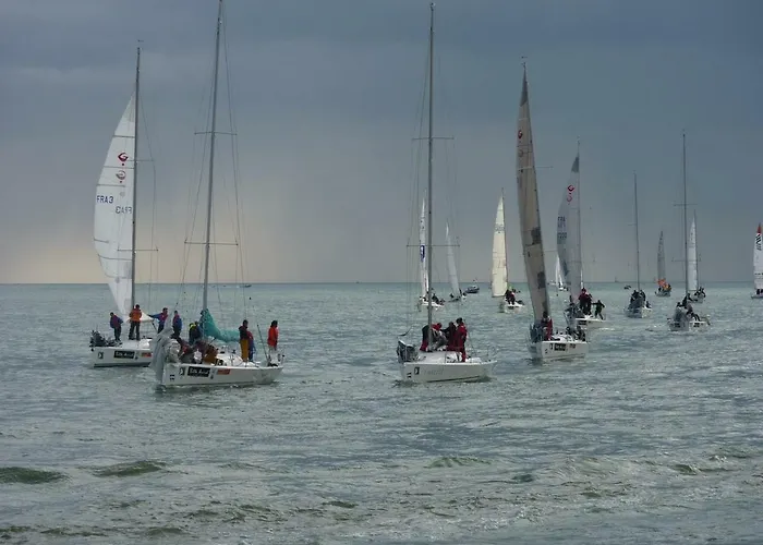 Grau Du Roi Avec Jardin